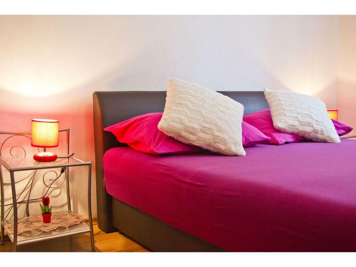 Apartment Josip โปดสตรานา ภายนอก รูปภาพ