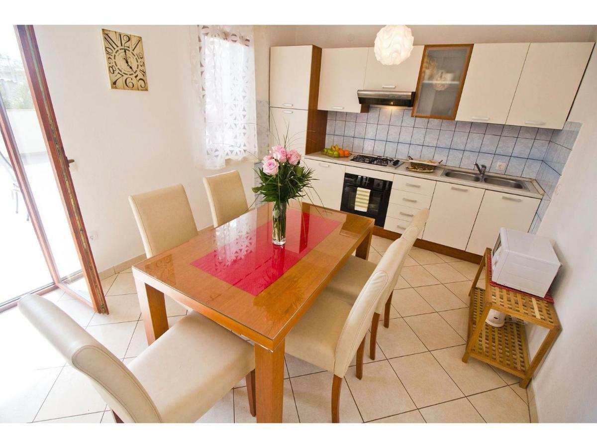 Apartment Josip โปดสตรานา ภายนอก รูปภาพ