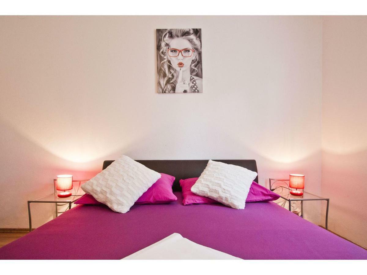 Apartment Josip โปดสตรานา ภายนอก รูปภาพ