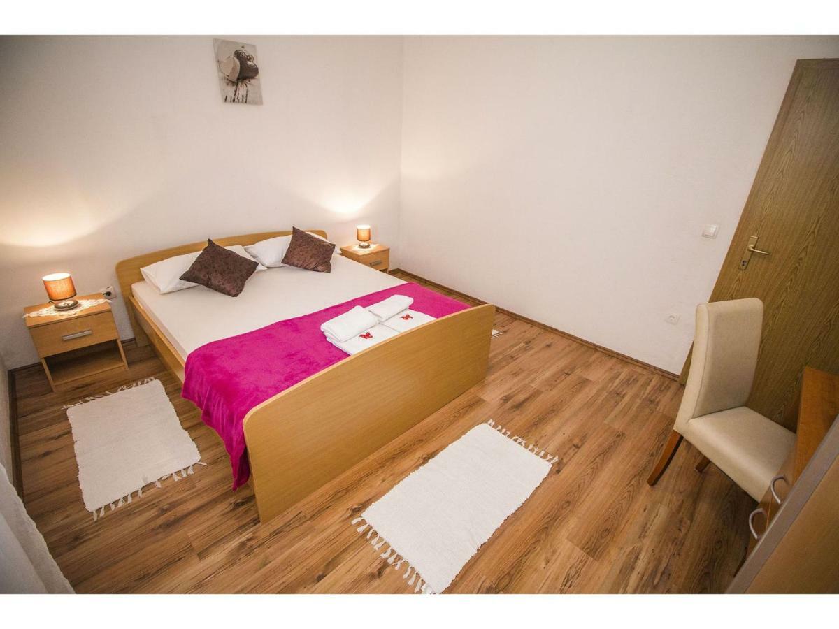 Apartment Josip โปดสตรานา ภายนอก รูปภาพ